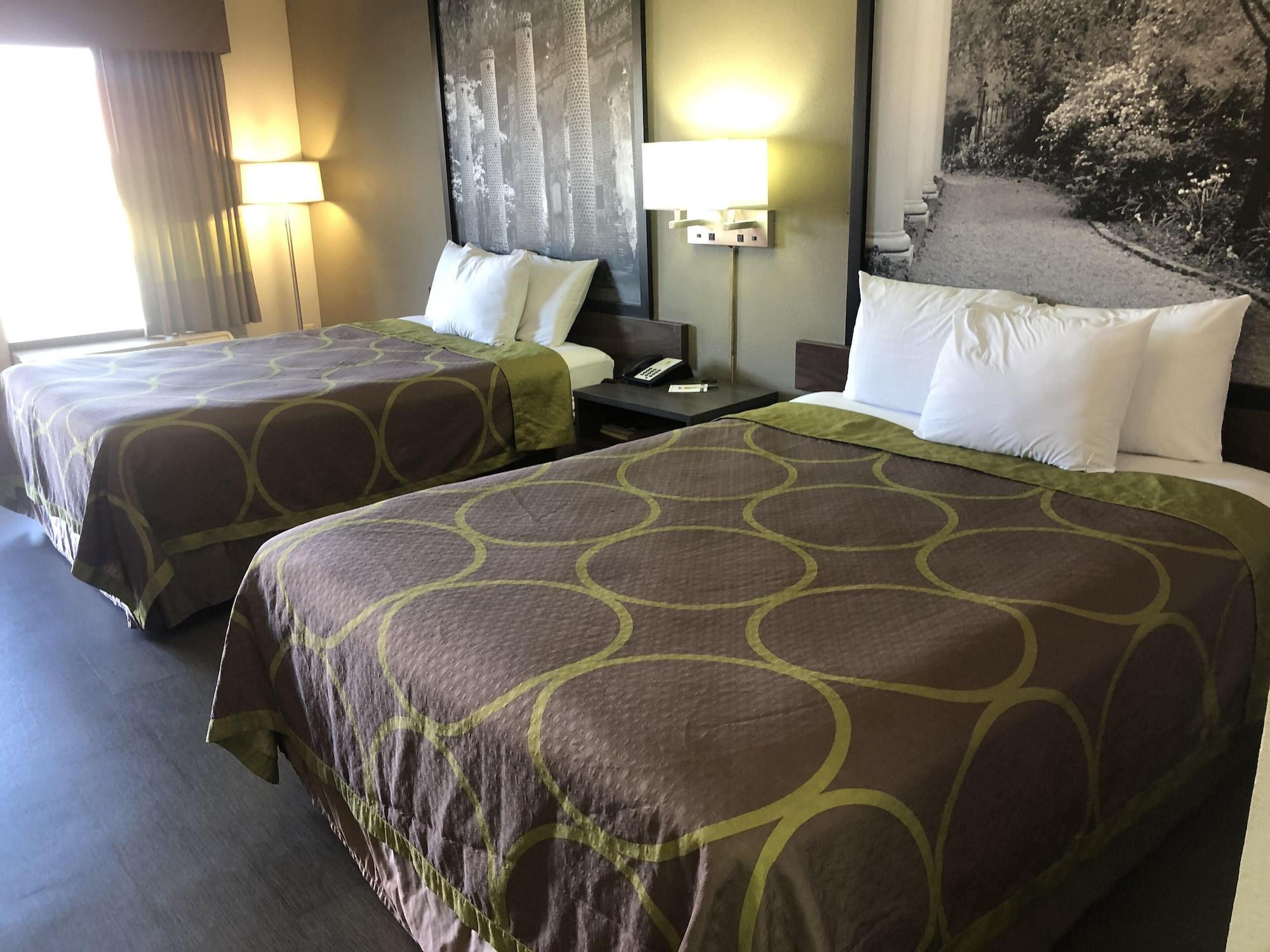 Super 8 by Wyndham Orangeburg Near I-26 Hotel Bagian luar foto