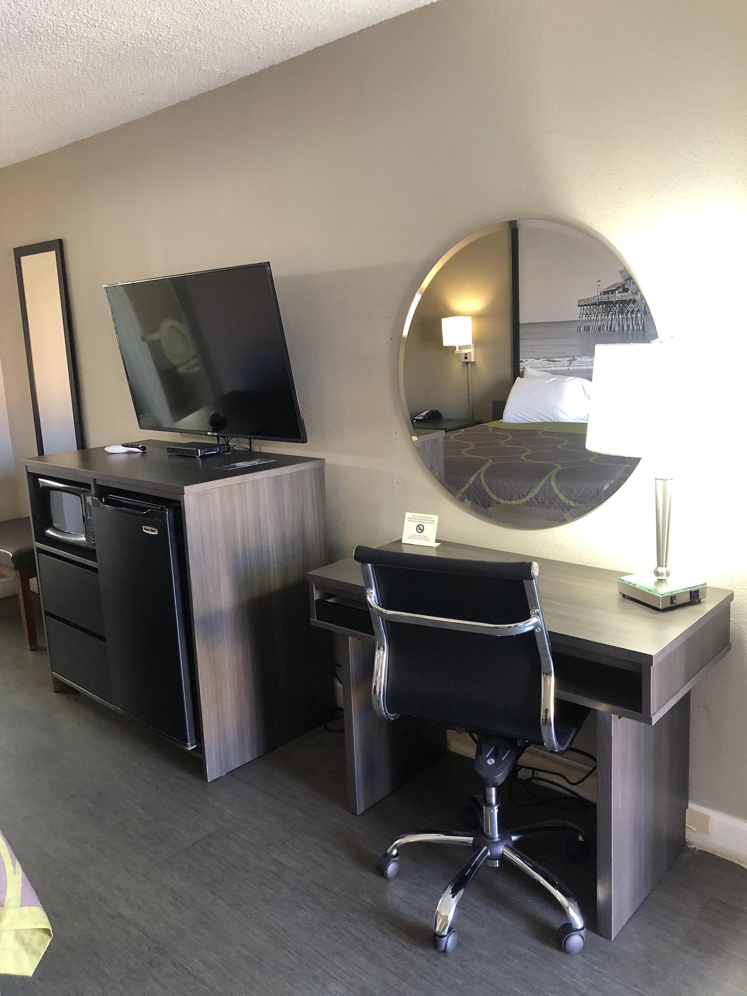 Super 8 by Wyndham Orangeburg Near I-26 Hotel Bagian luar foto